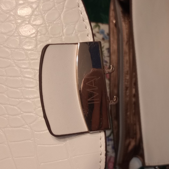 Iman Purse and (no name) Wallet - Picture 10 of 16